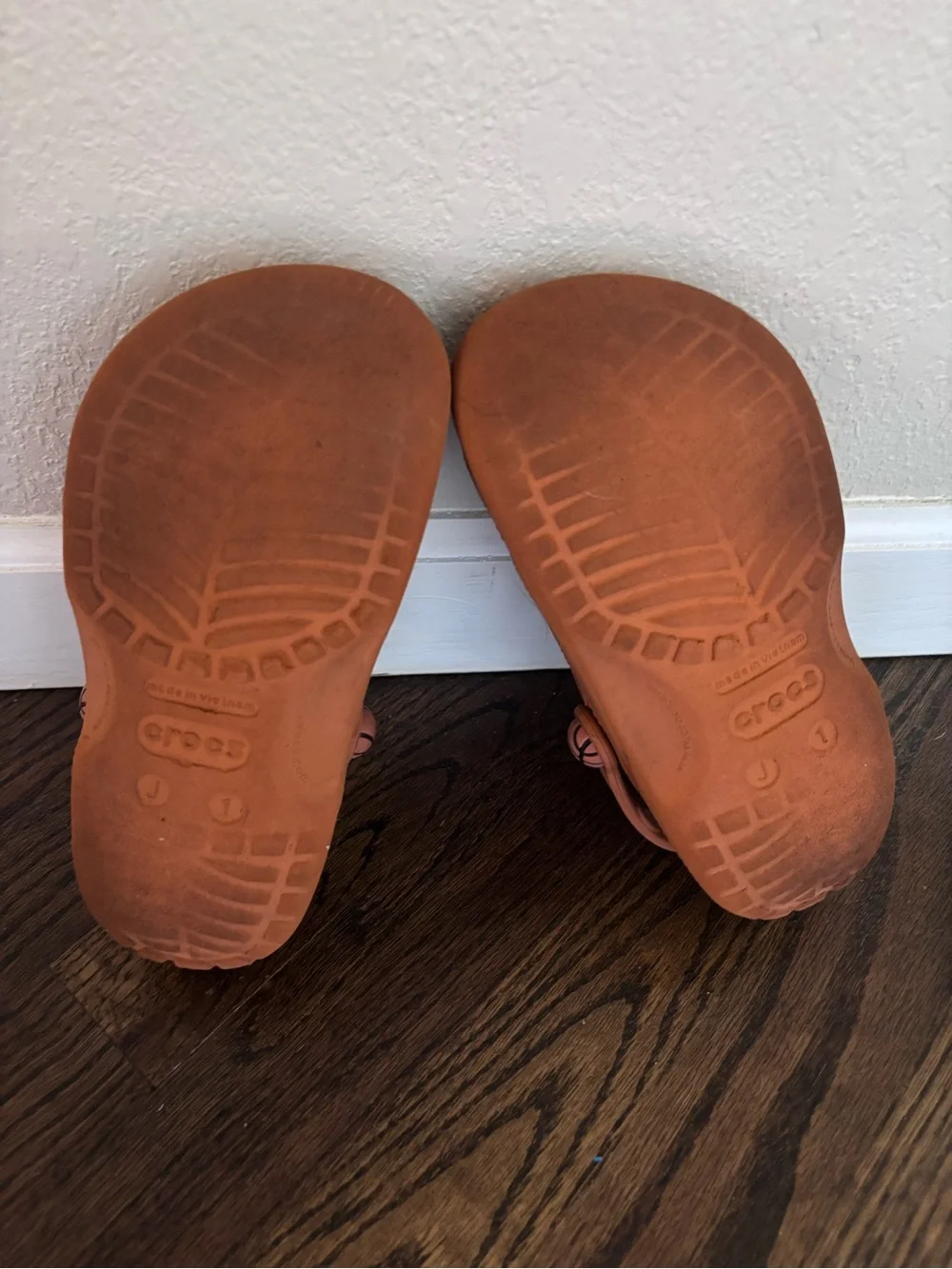 CROCS fun basketball